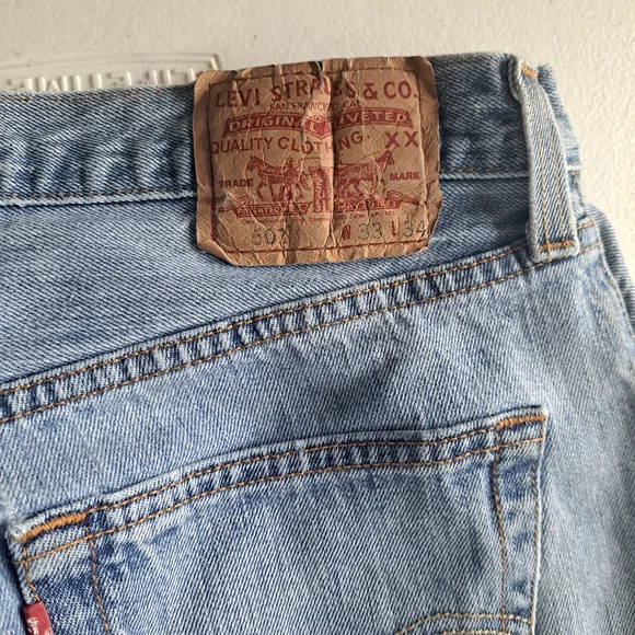 Levi's 501 light wash vintage jeans - Picture 2 of 9